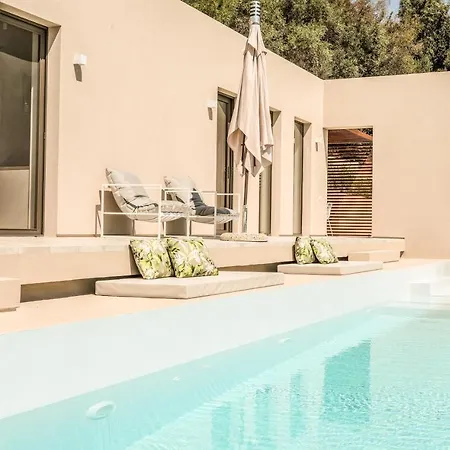 Skiathos Symbol Achladies (Skiathos)