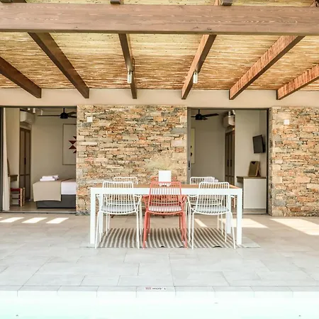 Skiathos Symbol Achladies (Skiathos)