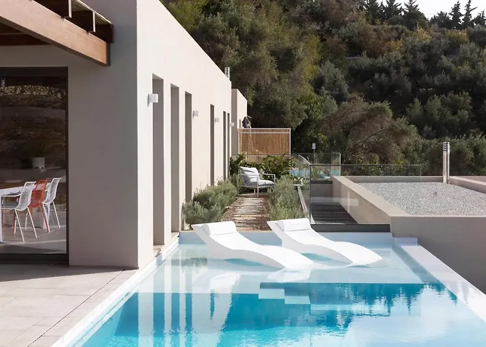 Skiathos Symbol * Achladies (Skiathos)