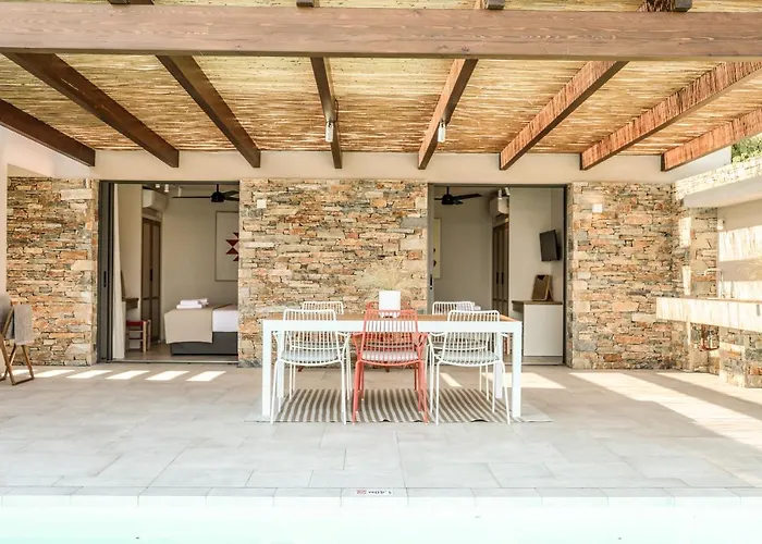 Skiathos Symbol Achladies (Skiathos)